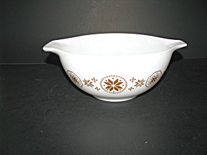 Vintage Pyrex Town and Country 442 Cinderella Bowl (Image1)