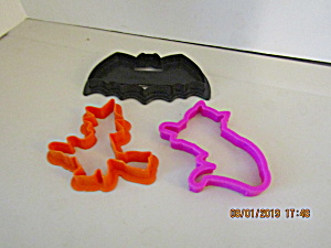Vintage Cat,Bat &Witch Halloween Cookie Cutters  (Image1)