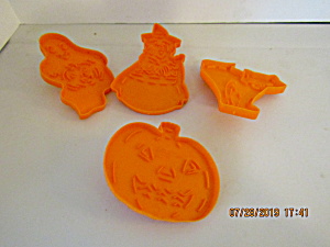 Vintage Wilton Orange Halloween Small Cookie Cutters (Image1)