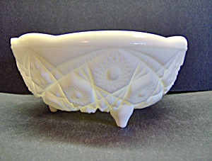 McKee Toltec Milk Glass Footed Bowl (Image1)