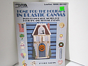 Leisure Arts Home For Holidays  In Plastic Canvas #1266 (Image1)