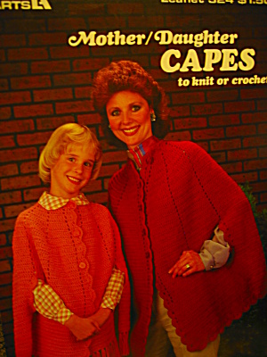 Leisure Arts Mother/Daughter Capes #324 (Image1)