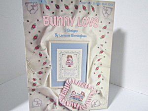 Leisure Arts Cross Stitch Bunny Love #952 (Image1)