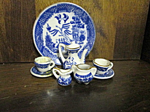 Vintage Blue Willow Miniture TeaSet (Image1)