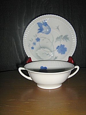 VintageSyracuse China Shelledge Vogue  Soup Cup/ Saucer (Image1)