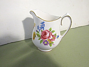 Vintage Melbo Bone China Mini Creamer Floral Design (Image1)