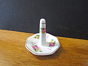 Vintage Floral Octagon Porcelain Ring Holder (Image1)