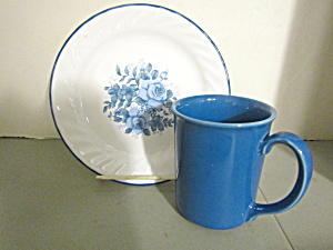 Vintage Corelle Blue Velvet Dessert Set (Image1)