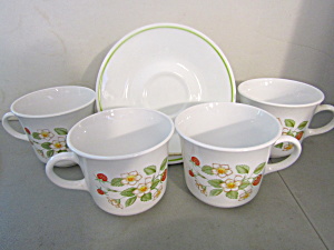 Corelle Strawberry Sunday Coffee Cup & Saucer Set (Image1)