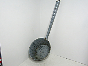 Vintage Graniteware Gray Dipper (Image1)