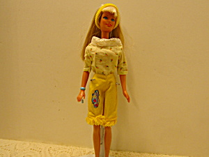 Vintage 1995/1995 Fashion Doll China 4 (Image1)