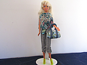 Seventies Fashion Barbie Doll  Mattel Indonesia 3 (Image1)