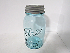 Vintage  Aqua Ball Perfect Mason Quart Fruit Jars (Image1)