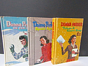 Donna Parker  Adventure Book Set (Image1)