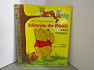  Disney Winnie-the-Pooh and Tigger D121 Golden Book (Image1)