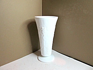 Milk Glass Footed Vase Grape & Leaf Harvest Pattern (Image1)