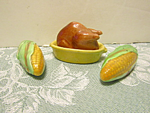Vintage Turkey in Roaster w/corn Salt & Pepper Shakers (Image1)