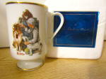 Click here to enlarge image and see more about item cnormr7b: Norman Rockwell Classic Mug Making Friends