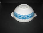 Click to view larger image of Vintage Pyrex Blue Horizon 443 2.5qt Cinderella Bowl (Image2)