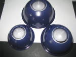 Click to view larger image of Vintage Pyrex Colbalt Blue Nesting Bowl Set  (Image3)