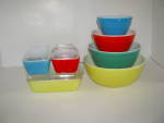 Click to view larger image of Pyrex 12 Piece Primary Color Bowls-Refrigerator Sets (Image2)