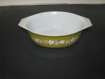 Click to view larger image of Vintage Pyrex Spring Blossom 403 1.5qt Oval Dish  (Image1)