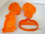Click here to enlarge image and see more about item kccwh2f: Vintage Wilton Orange Halloween Cookie Cutter Set