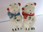 Click here to enlarge image and see more about item vspwa1k: Vintage Shawnee Like Bear Salt and Pepper Shakers
