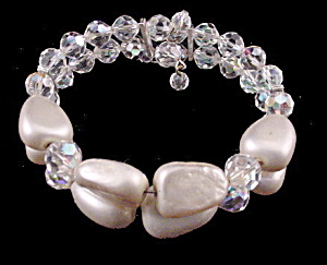 Gorgeous Faceted Crystal Bangle Bracelet (Image1)
