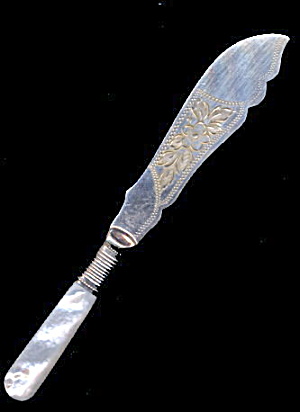 Early 1900s Mother Of Pearl Master Butter Knife