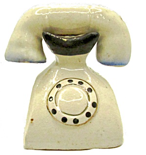 Vintage Japan Telephone Salt & Pepper Shakers (Image1)