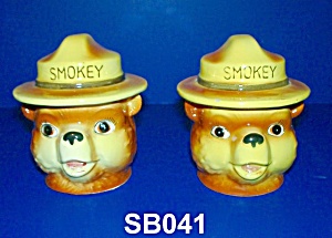 3 1/4" Smokey the Bear S & P Shakers (Image1)