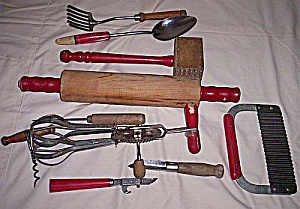 Vintage Red Handle Meat Mallet Beater Rolling Pin Plus (Image1)