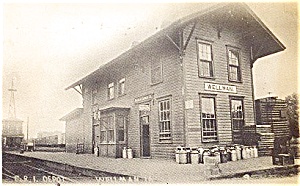 IOWA: Rock Island Depot, Wellman  (Image1)