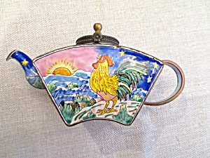 Enamelware Mini Teapot (Image1)