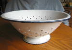 Click to view larger image of Antique Enamelware Collander (Image7)
