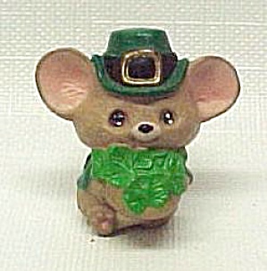 1986 Hallmark Merry Miniature Irish Mouse W/ Shamrocks Figurine