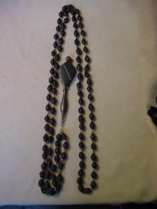 Victorian Lorgnette and Jet Bead Chain (Image1)