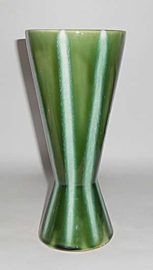 Hull Art Pottery Continental Evergreen #C61 Vase! MINT (Image1)
