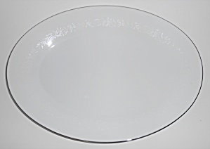 Noritake Porcelain China 6450 Q Reina w/Platinum 16'' P (Image1)