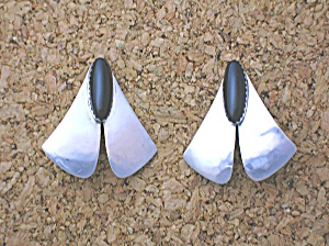 Sterling Silver Black Onyx Clip Earrings Signed Auralie (Image1)