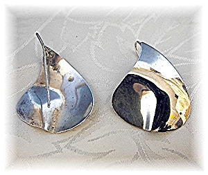 Artist Signed Sterling Silver Pierced Earrings (Image1)