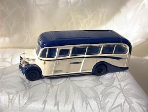 English Bedford OB Coach Bus 1.76 Scale Toy (Image1)