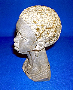 AFRICAN HAND CARVED BUST - SOAPSTONE (Image1)