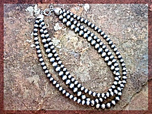 Native American Sterling Silver Oxydized Beads 3 Strand (Image1)