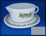 PYREX gravey boat and saucer crazy daisey