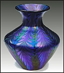 Click here to enlarge image and see more about item q029: Lundberg Studios "Velvet Splash" vase