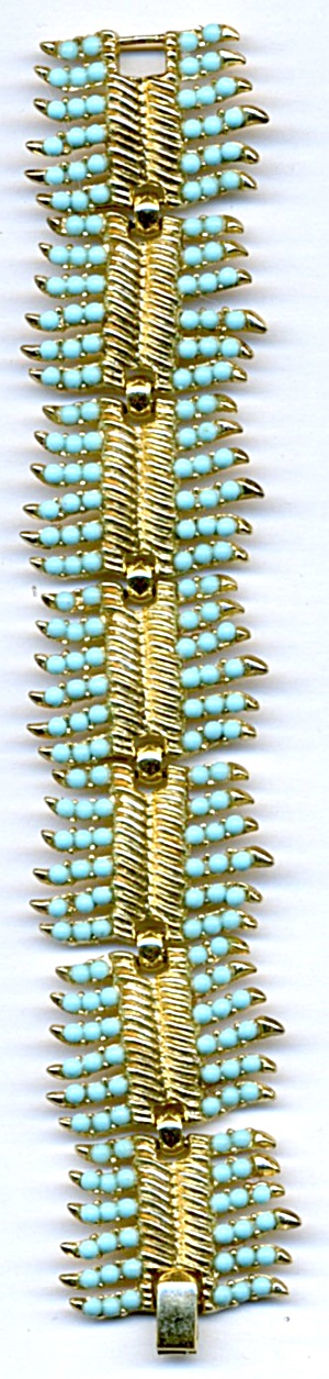 Vintage Trifari Aqua Beadded Bracelet (Image1)