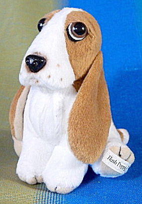 Vintage Hush Puppy Plush Dog (Image1)