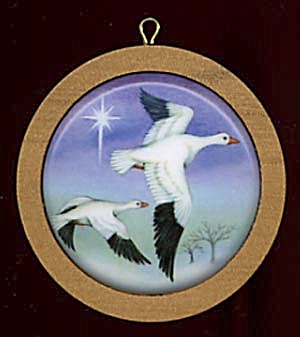 Snow Goose 1987 Hallmark Ornament (Image1)